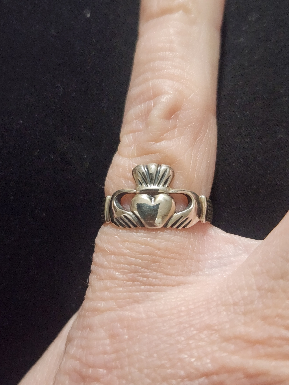 Classic Claddagh Ring in Polished Silver 925 Women